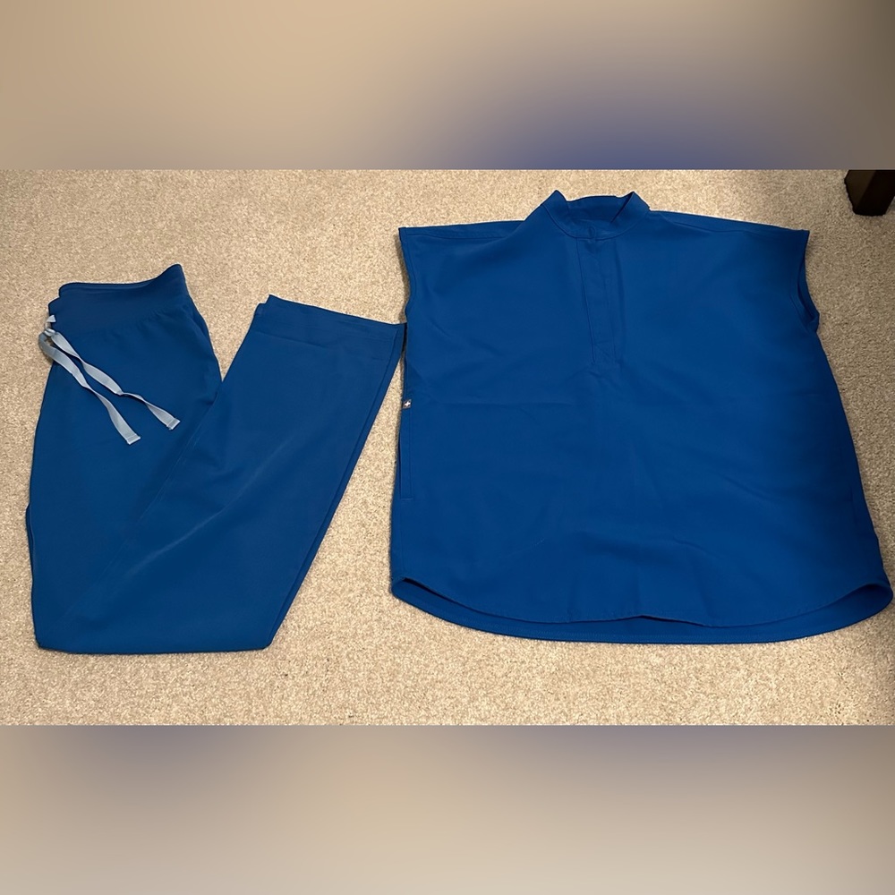 Figs Livingston pants XXS, Rafaela top XXS